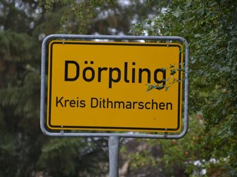 Ortseingangsschild Dörpling